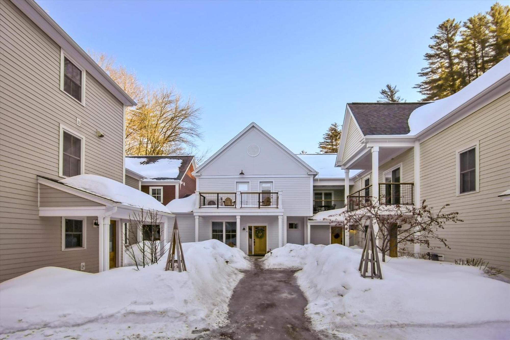 Scharkie Ski Haus At Village Walk B Stowe Exterior photo